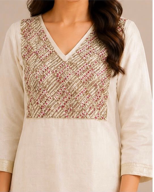 Sophisticated V-Neck Embroidered Kurta