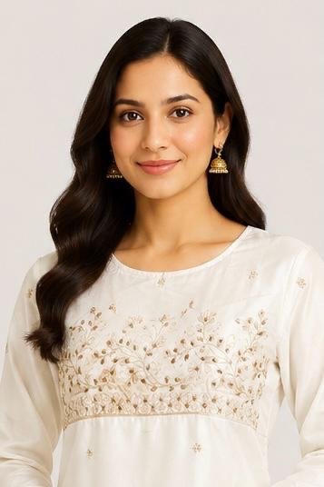Floral Embroidered Off-White Kurta